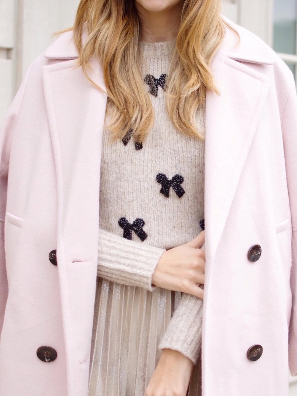 Zara Beige Knit Sweater with Black Bow Appliqués